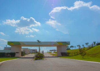 Coroa de Flores Cemitério Parque Colina Da Paz de Taubaté